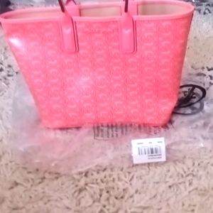 I m selling Michael korse bag